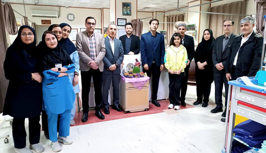 حضور معاون دانشگاه در بخش اورژانس بیمارستان امام خمینی (ره) اردبیل همزمان با لحظه تحویل سال ۱۴۰۴