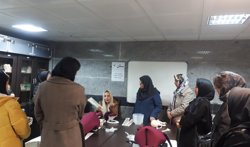 برگزاری کارگاه «کمک به بقای مادر باردار» با محوریت مدیریت زایمان طبیعی